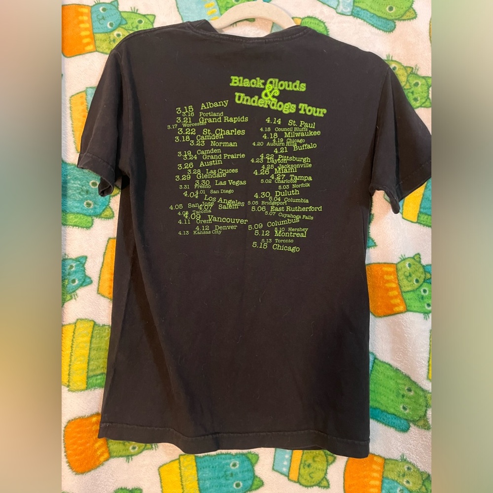 2006 Fall Out Boy Black Clouds & Underdogs tour shirt, size unisex small